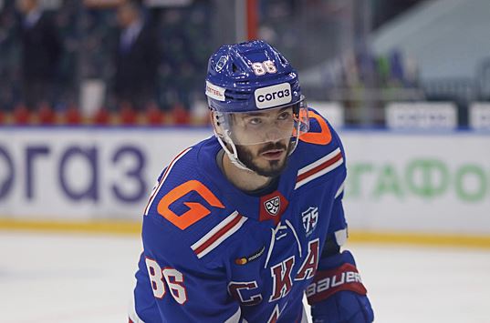 «Его гол — абсолютная красота!» Молодой россиянин бросает вызов главным снайперам НХЛ